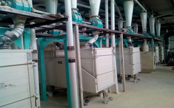 <a href=http://http://m.qimokatong.com/product/ target=_blank class=infotextkey>玉米加工成套設(shè)備</a>