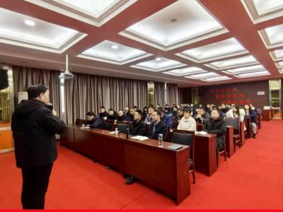 專業(yè)賦能 團(tuán)隊(duì)進(jìn)階——華豫萬(wàn)通2025“管理高手實(shí)戰(zhàn)課”培訓(xùn)圓滿結(jié)束！